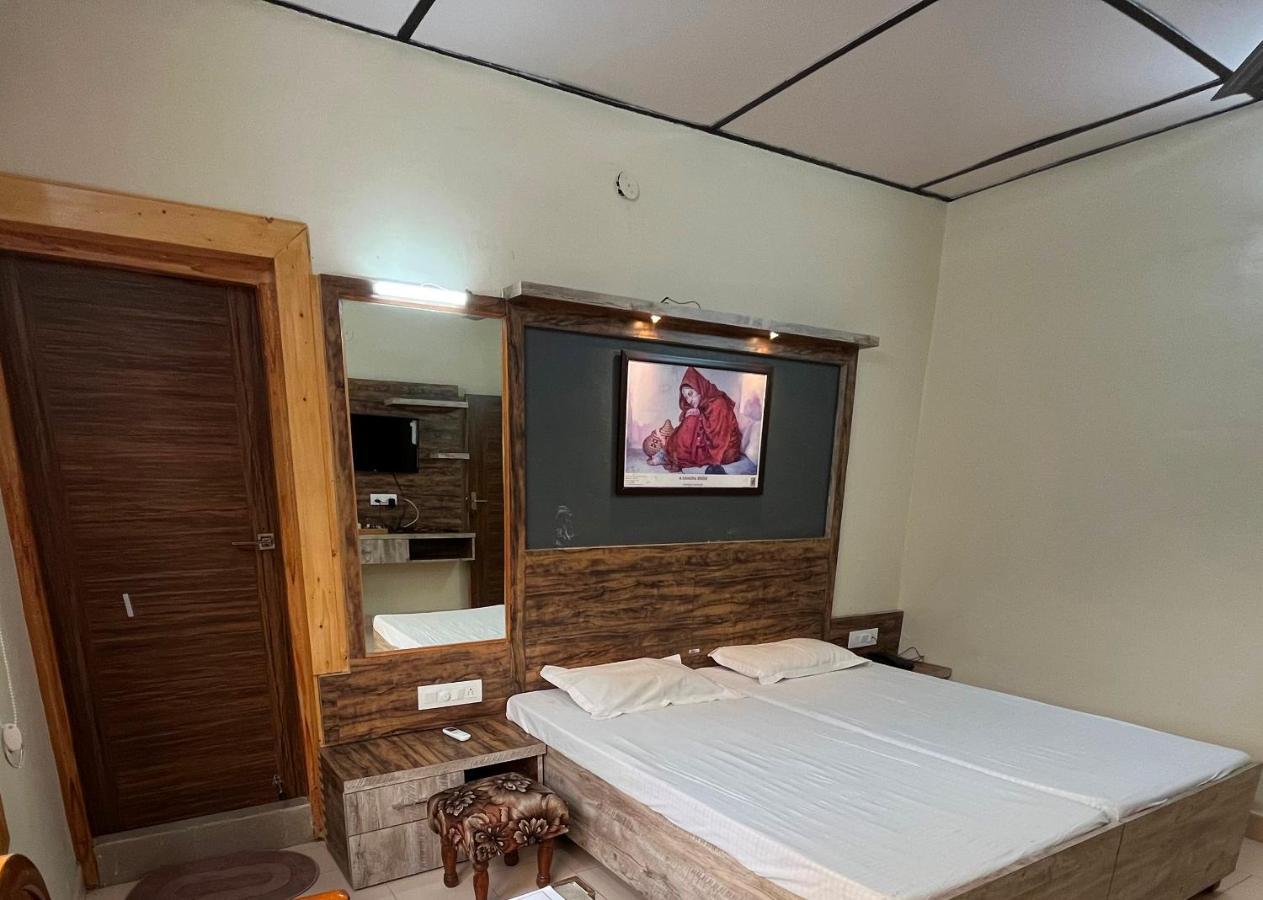 Pops Resort Палампур Экстерьер фото